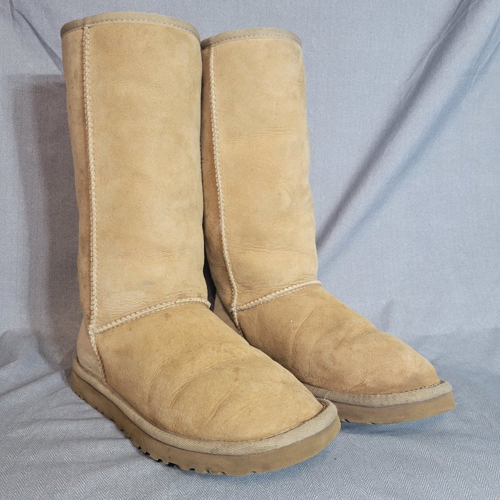 UGG Women Classic Tall Tan Sheepskin Shearling Style Boots Size 7